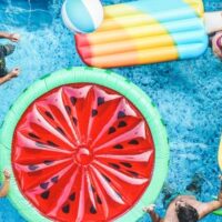 Swimming-pool-with-Floating-Rafts-1.jpg Swimming-pool-with-Floating-Rafts-1.jpg